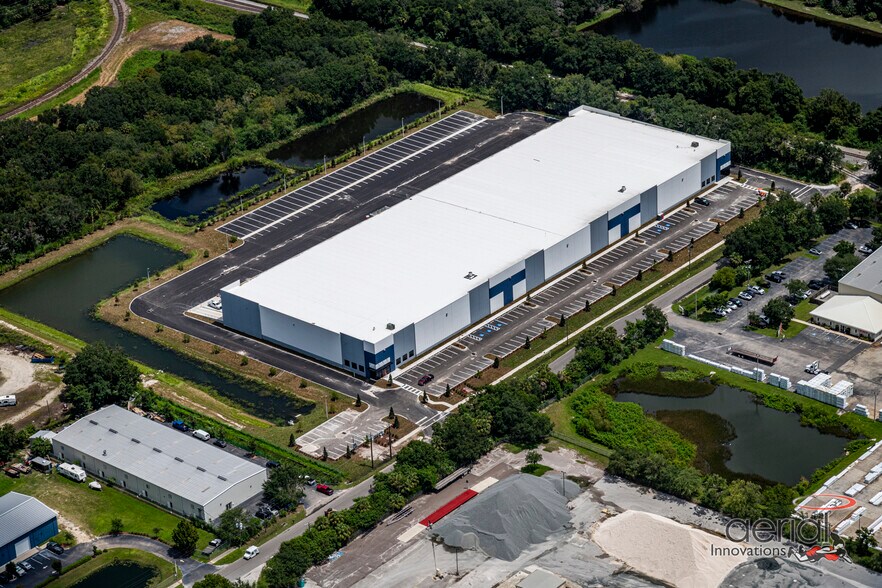 More Photos Of 0 Powell Rd, Gibsonton Unknown For Lease