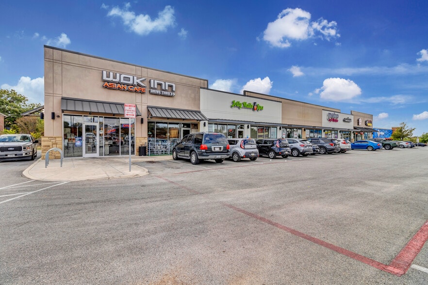 More Photos Of 2282 SE Military Dr, San Antonio Unknown For Lease