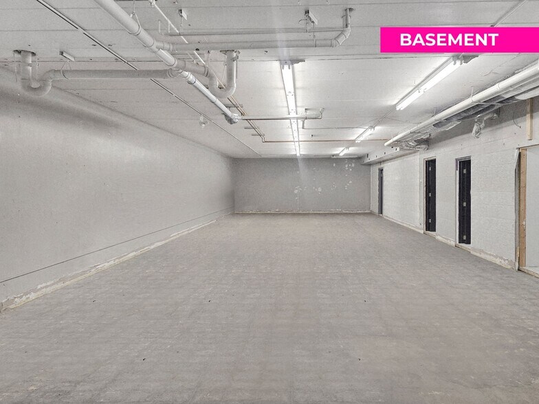 More Photos Of 10762 82nd Ave NW, Edmonton Storefront Retail Office For Lease