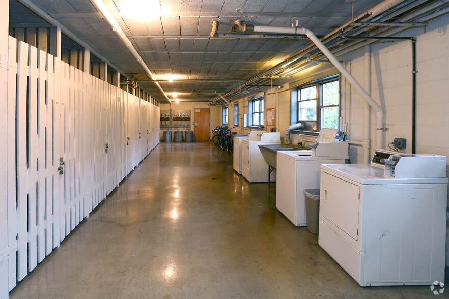 More Photos Of 501-551 W Euclid Ave, Arlington Heights Apartments For Sale