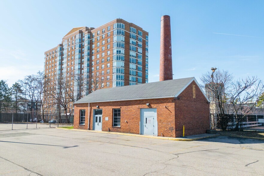 More Photos Of 301 Mount Elliott St, Detroit Office Residential For Lease