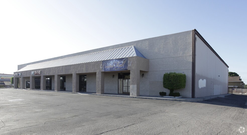 More Photos Of 2654-2660 W La Palma Ave, Anaheim Unknown For Lease