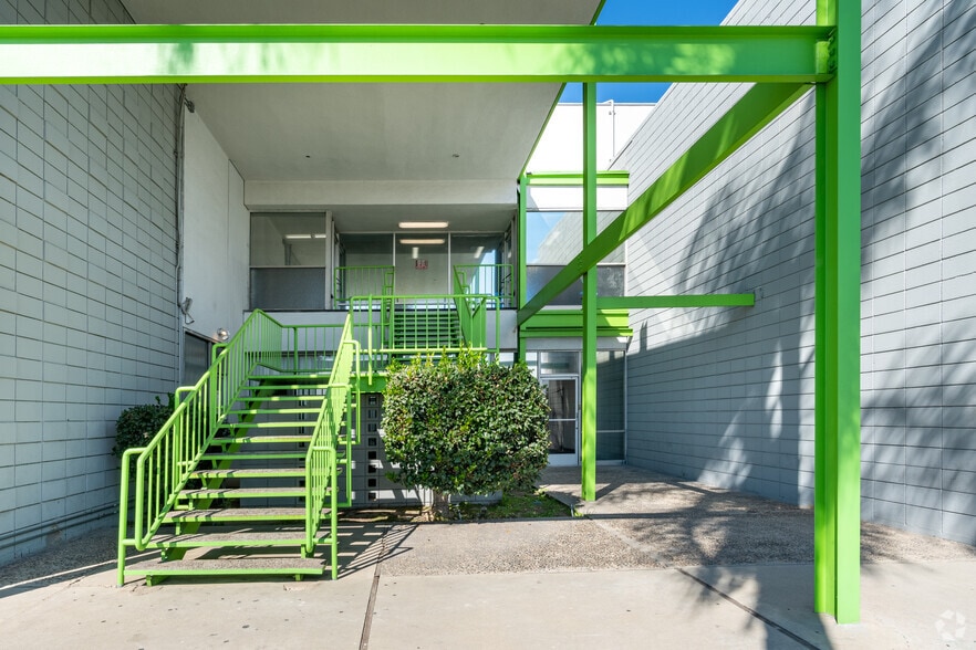 More Photos Of 13330 Bloomfield Ave, Norwalk Medical For Sale