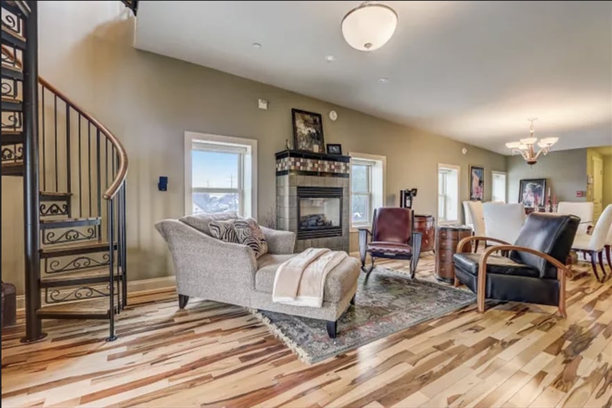More Photos Of 5133 S Lake Dr, Cudahy Hospitality For Sale