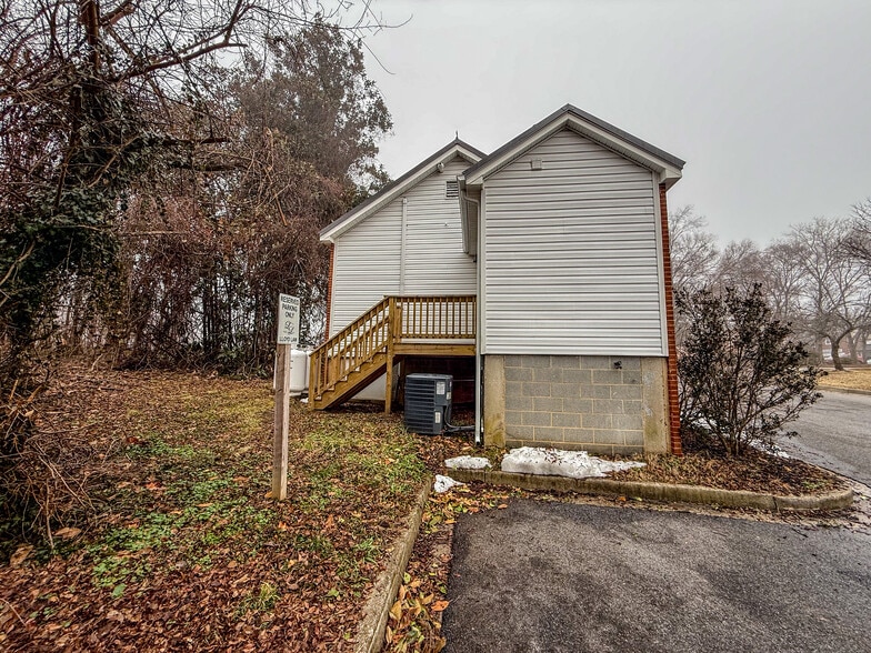 More Photos Of 89 Duke St, Prince Frederick Freestanding For Lease