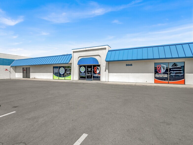 More Photos Of 5645 E Clinton Ave, Fresno Manufacturing For Lease