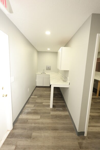 More Photos Of 7008 Jason Dr, Zephyrhills Medical For Sale