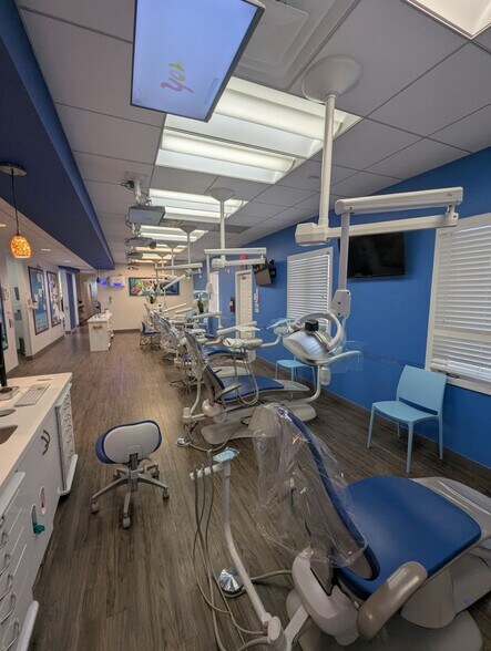More Photos Of 5268-5294 Lyngate Ct, Burke Medical For Lease