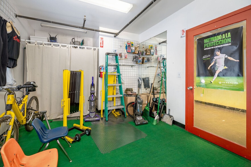 More Photos Of 957 Golden Gate Ter, Grass Valley Sports And Entertainment For Sale