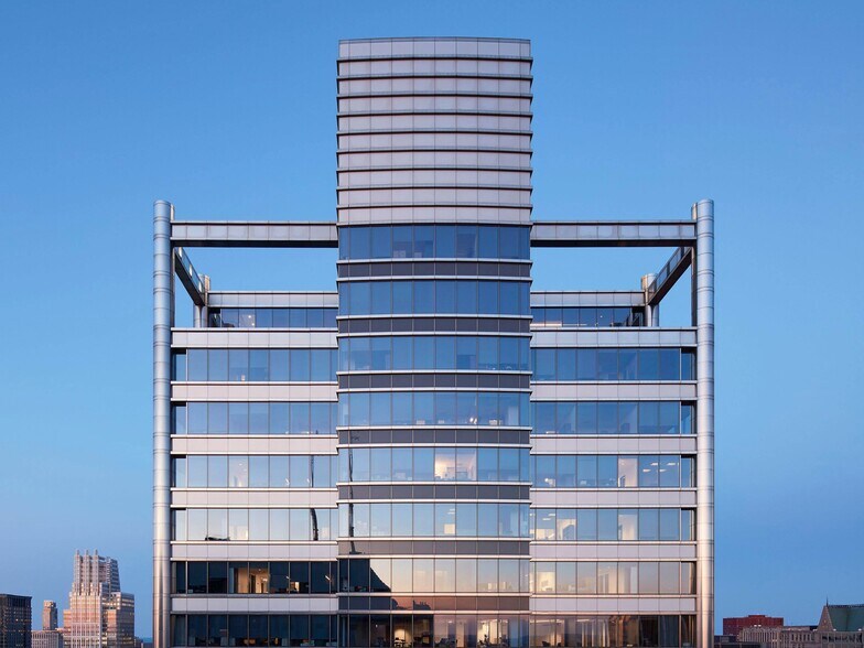 More Photos Of 1 N Wacker, Chicago Office For Lease