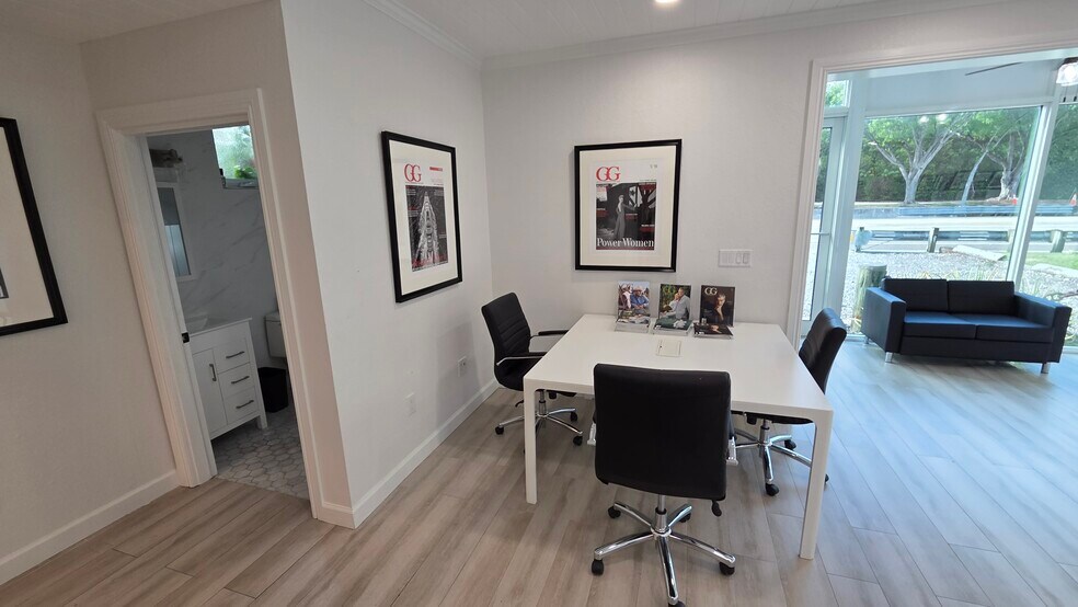 More Photos Of 85998 Overseas Hwy, Islamorada Office Residential For Lease