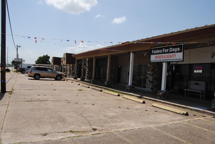 More Photos Of 1438-1450 Texas Ave, Texas City Storefront For Sale