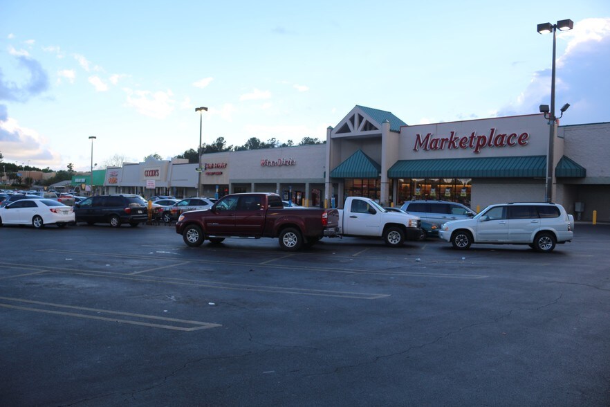 More Photos Of 1030 US Highway 331 S, Defuniak Springs Storefront For Lease