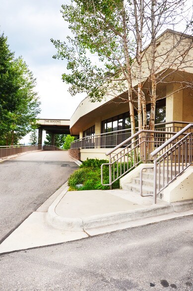 More Photos Of 137 Benchmark Rd, Avon Apartments For Sale