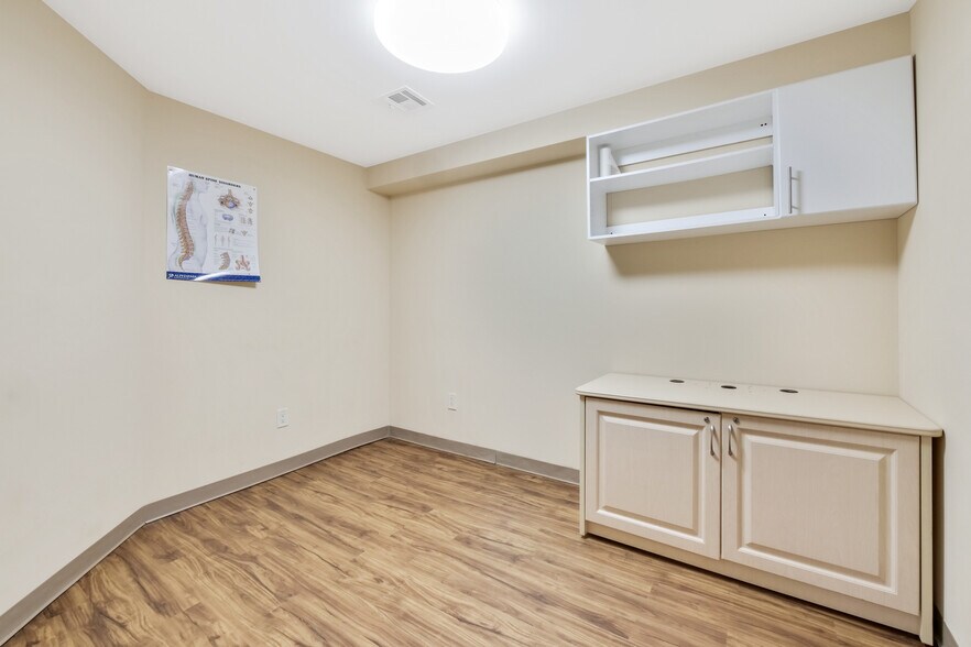 More Photos Of 883 Poole Ave, Hazlet Medical For Lease