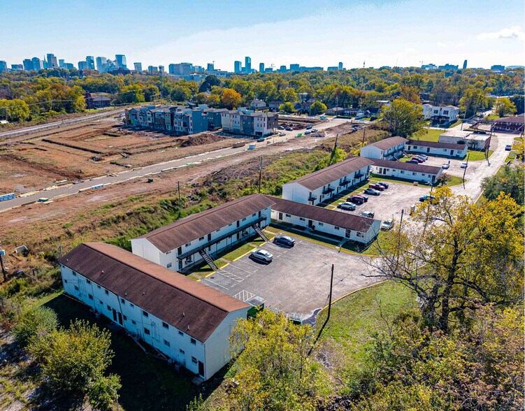 More Photos Of 1200 WH Davis Dr, Nashville Apartments For Sale