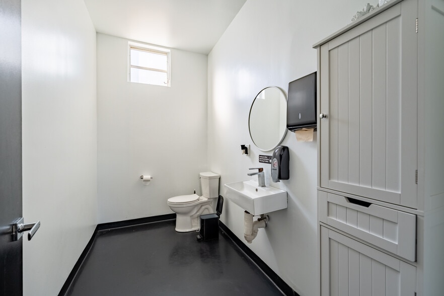 More Photos Of 2701 New Jersey Ave, Wildwood Restaurant For Sale