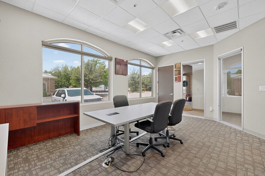 More Photos Of 3550 Parkwood Blvd, Frisco Medical For Lease