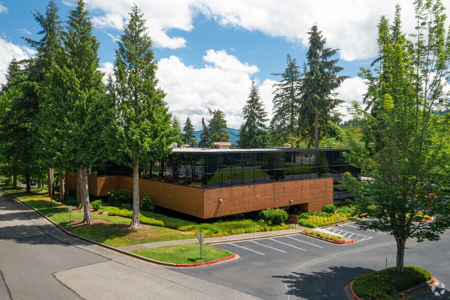 More Photos Of 3350 161st Ave SE, Bellevue Medical For Sale