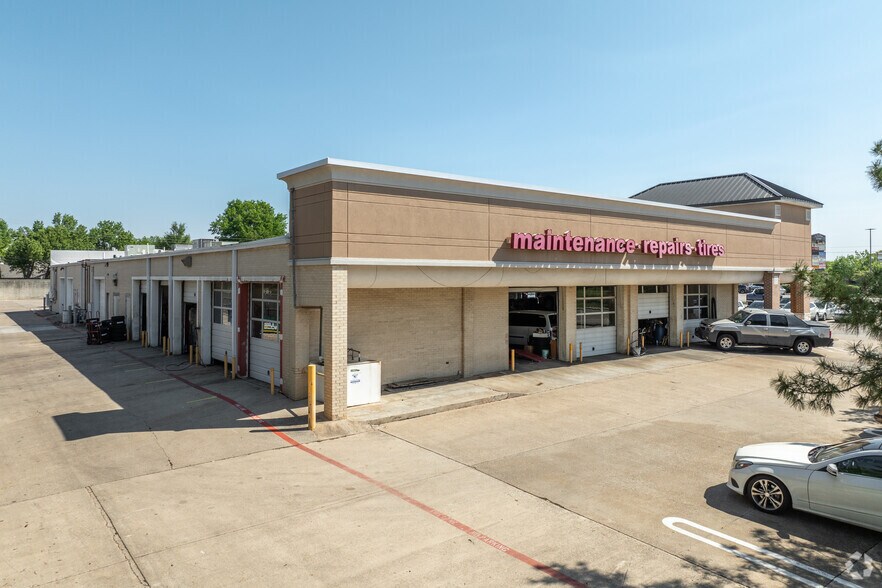 More Photos Of 17401-17489 Preston Rd, Dallas Storefront For Lease