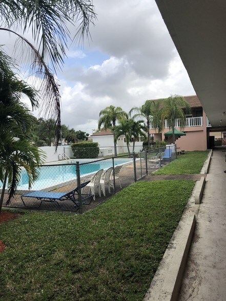 More Photos Of 6050 SW 27th St, Miramar Apartments For Sale