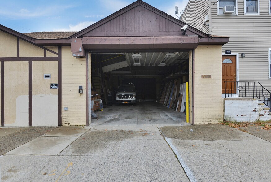 More Photos Of 22-14 Hazen St, East Elmhurst Industrial For Sale