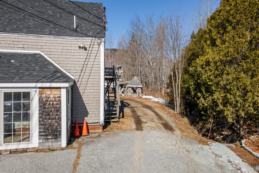 More Photos Of 176 Ellsworth Rd, Blue Hill Flex For Sale