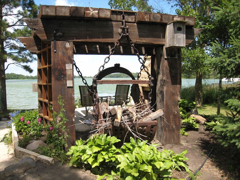 More Photos Of 621 1st Ave S, Buffalo Specialty For Sale