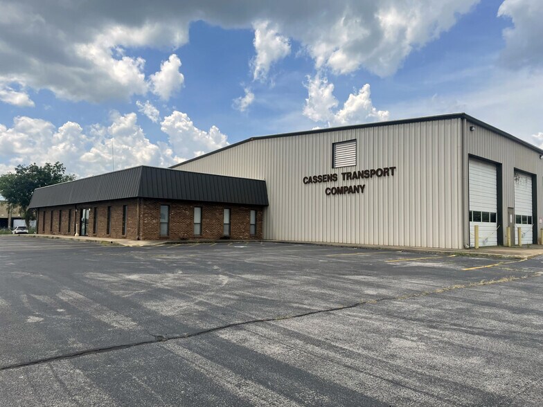 Primary Photo Of 631 Enon Springs Rd E, Smyrna Industrial For Lease