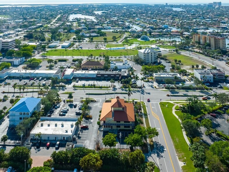 More Photos Of 900 N Collier Blvd, Marco Island Medical For Lease