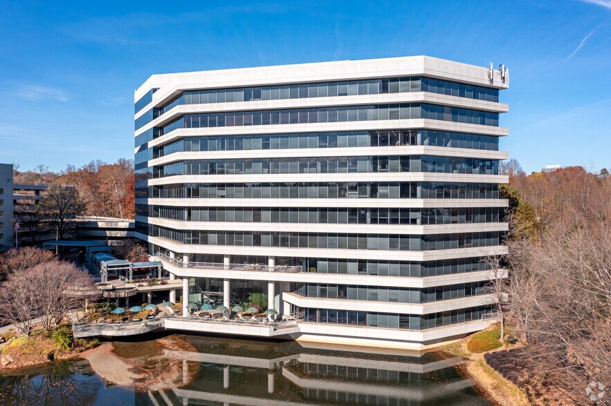 More Photos Of 990 Hammond Dr NE, Atlanta Unknown For Lease