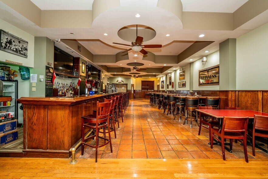 More Photos Of 266 Dartmouth St, New Bedford Restaurant For Sale