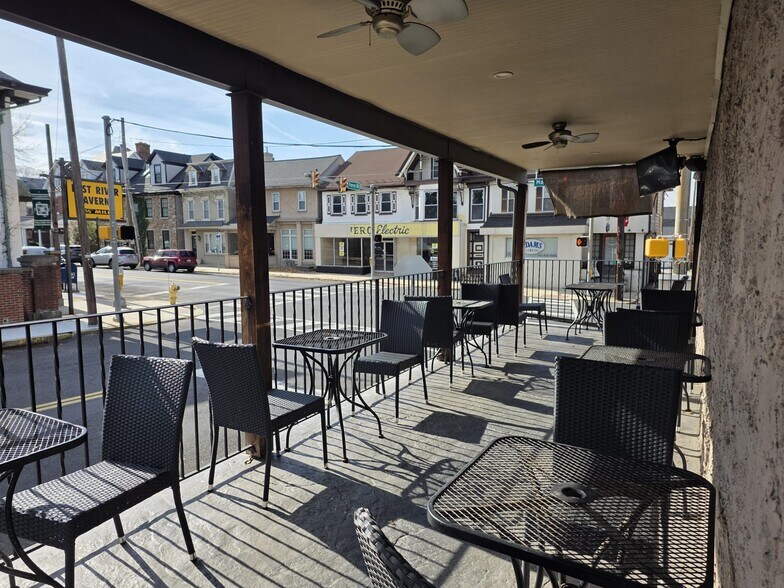 More Photos Of 605 Main St, Hellertown Restaurant For Sale
