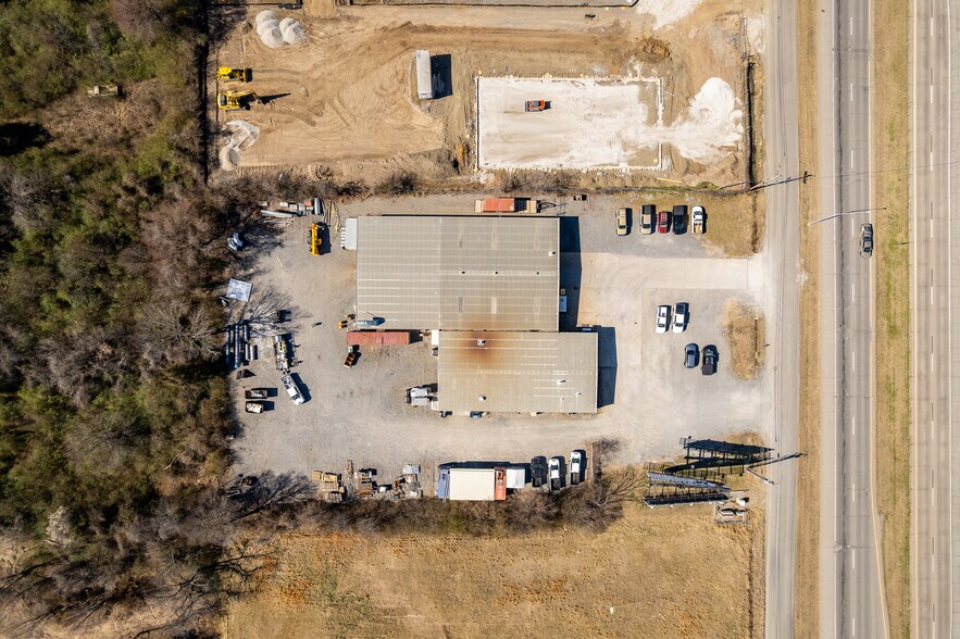 More Photos Of 2601 W Shawnee St, Muskogee Manufacturing For Sale