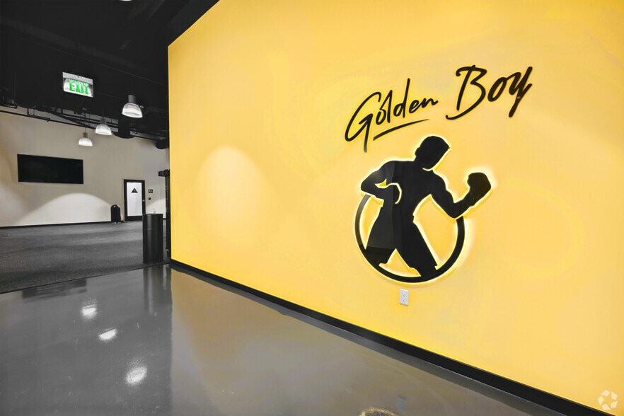 More Photos Of 626 Wilshire Blvd, Los Angeles Office For Lease