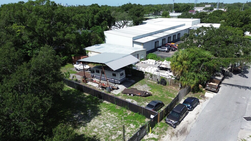More Photos Of 2801 E Wilder Ave, Tampa Industrial For Lease