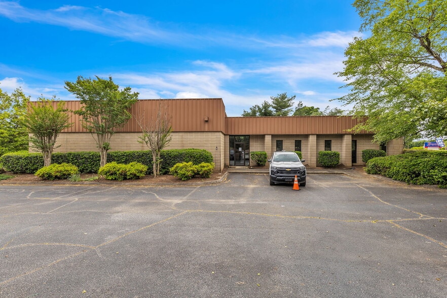 Primary Photo Of 4 Progress Rd, Greenville Flex For Lease