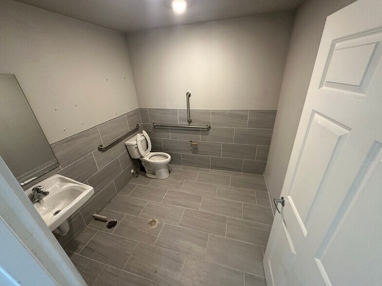 More Photos Of 9775 Industrial Drive: Unit 108, Horace Flex For Lease