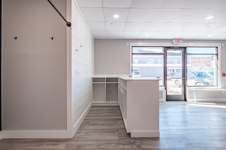 More Photos Of 271 Main St, Bridgton General Retail For Lease