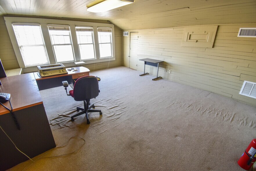 More Photos Of 2606 8th St, Tuscaloosa Office For Sale