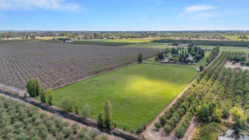 More Photos Of 30999 Grooms Rd, Oakdale Land For Sale