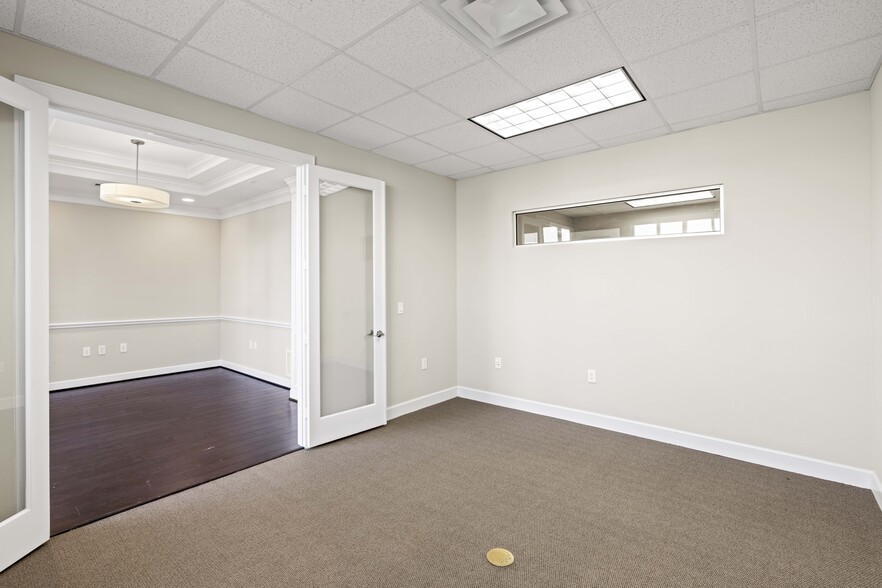 More Photos Of 440 Cobia Dr, Katy Office For Lease