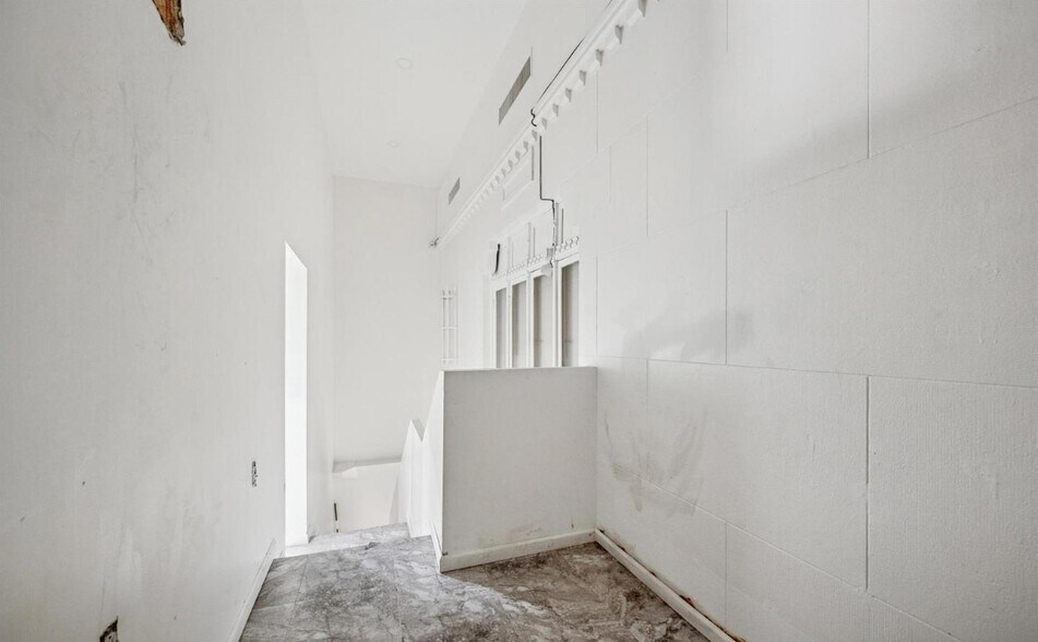 More Photos Of 5604 N 5th St, Philadelphia Storefront For Sale