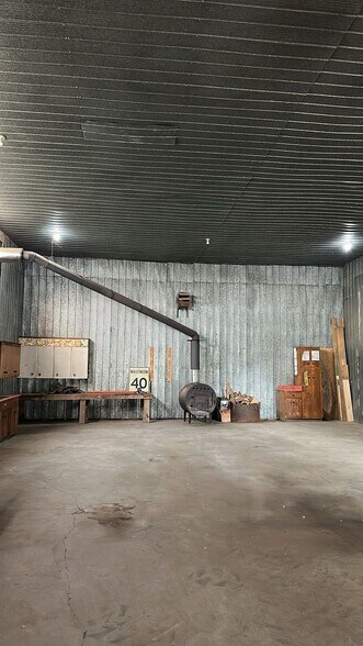 More Photos Of 7076 N 5th Side Rd, Innisfil Warehouse For Lease