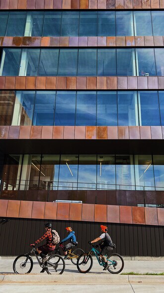 More Photos Of 240 S Main St, Bentonville Office For Lease