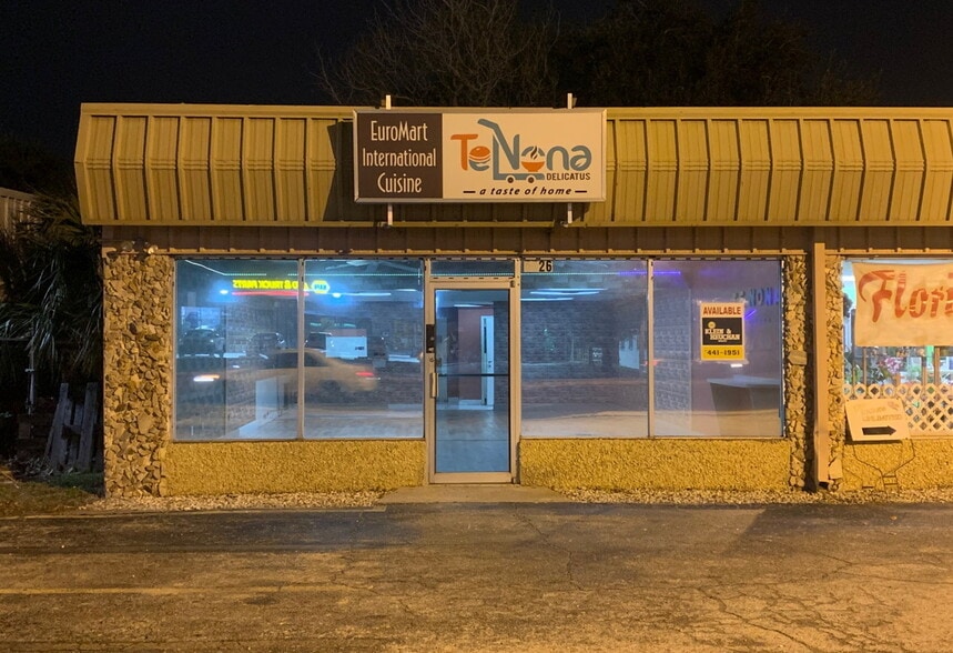 Primary Photo Of 5580 66th St N, Saint Petersburg Auto Repair For Lease