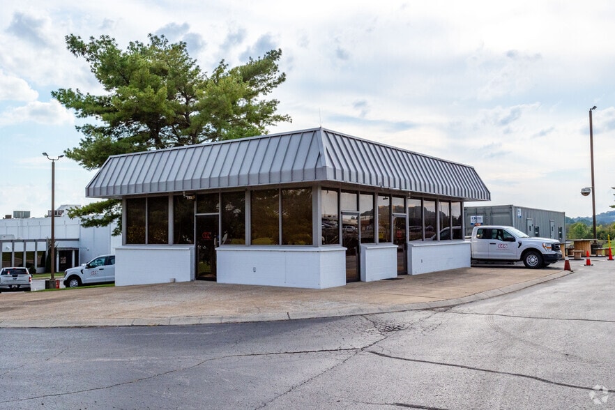 More Photos Of 981 Industrial Park Rd, Columbia Manufacturing For Lease