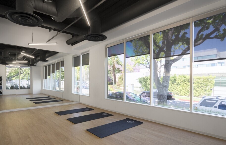 More Photos Of 345 N Maple Dr, Beverly Hills Office For Lease