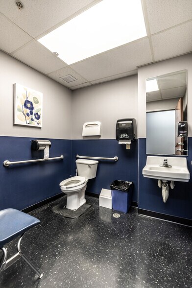 More Photos Of 750 W Canfield Ave, Coeur d'Alene Industrial For Sale