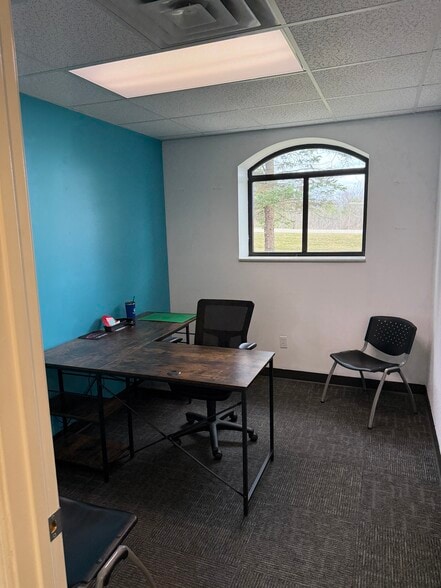 More Photos Of 8285 S Saginaw St, Grand Blanc Office For Lease